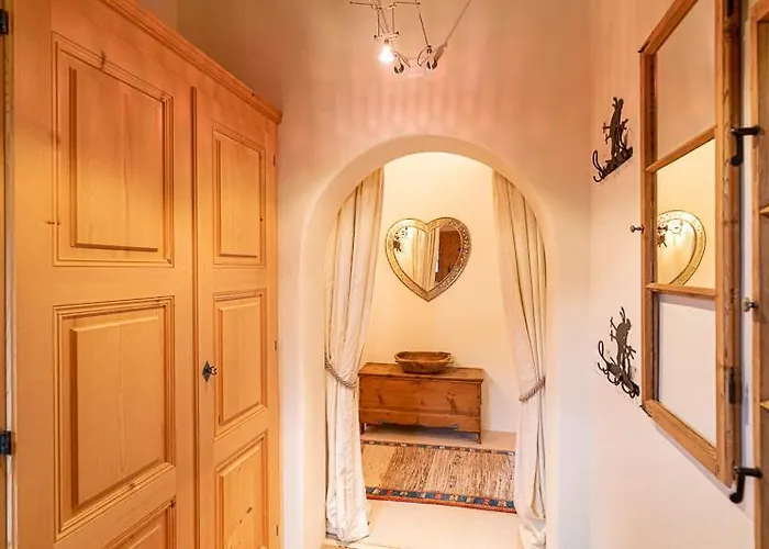 Edelweiss Casa Miez Penthouse شقة