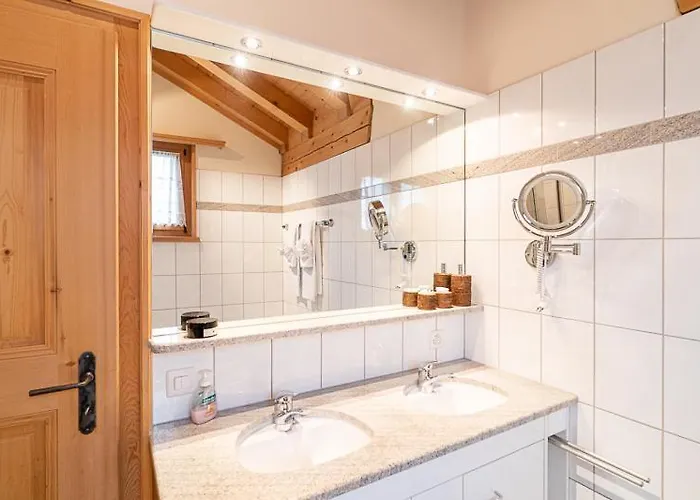 Edelweiss Casa Miez Penthouse לאקס